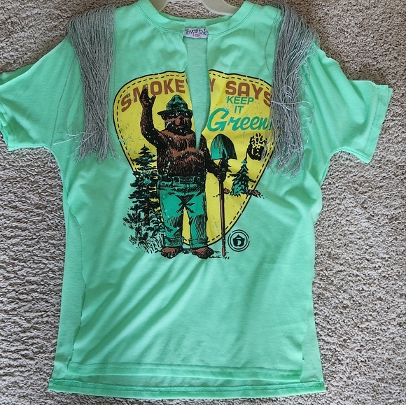 Swankaposh Tops - Swankaposh Distressed Smokey The Bear Graphic T Shirt